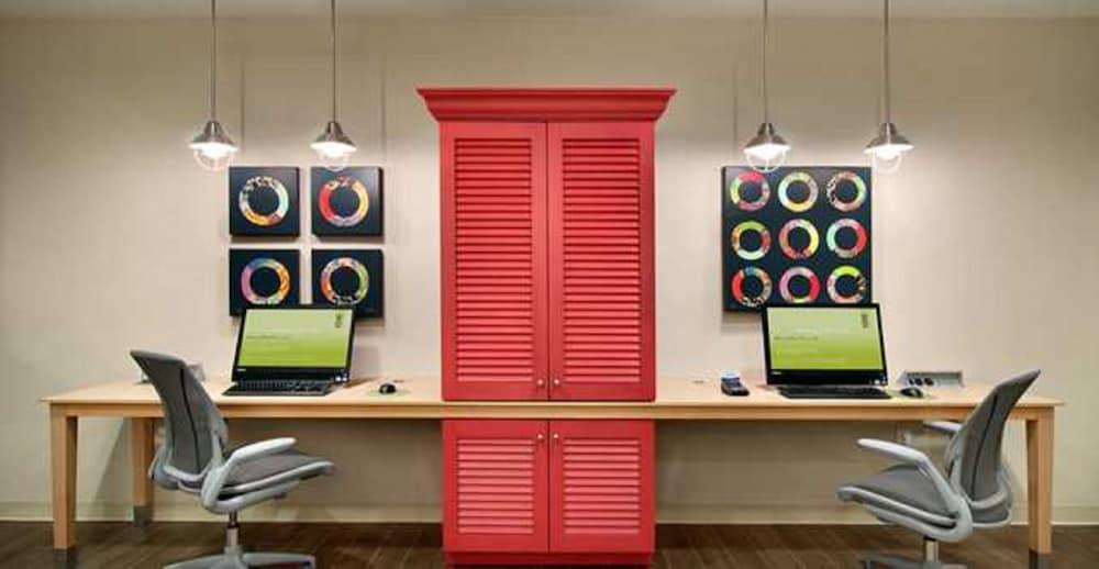 Home2 Suites By Hilton Albuquerque Downtown/University Екстер'єр фото