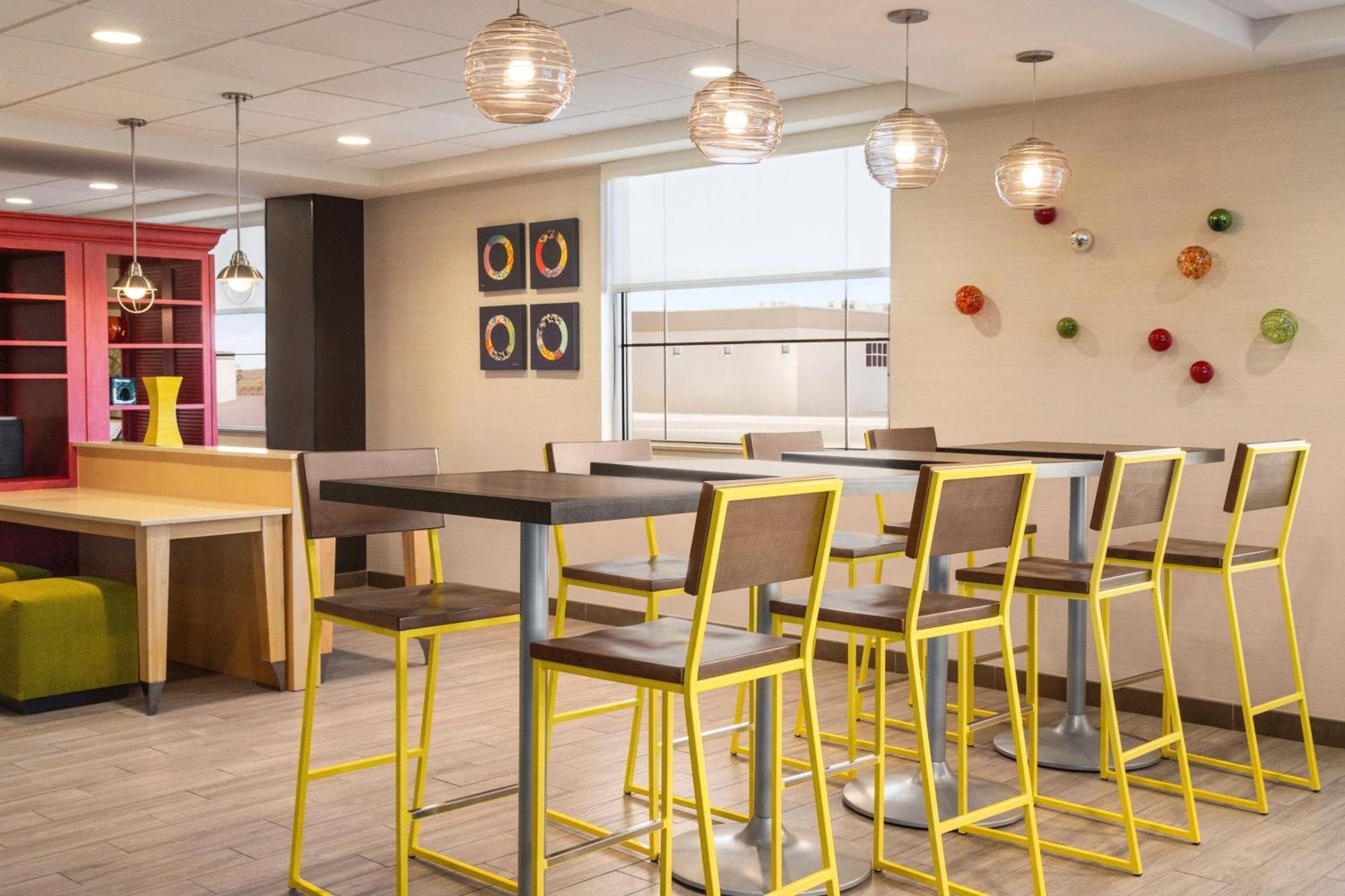 Home2 Suites By Hilton Albuquerque Downtown/University Екстер'єр фото