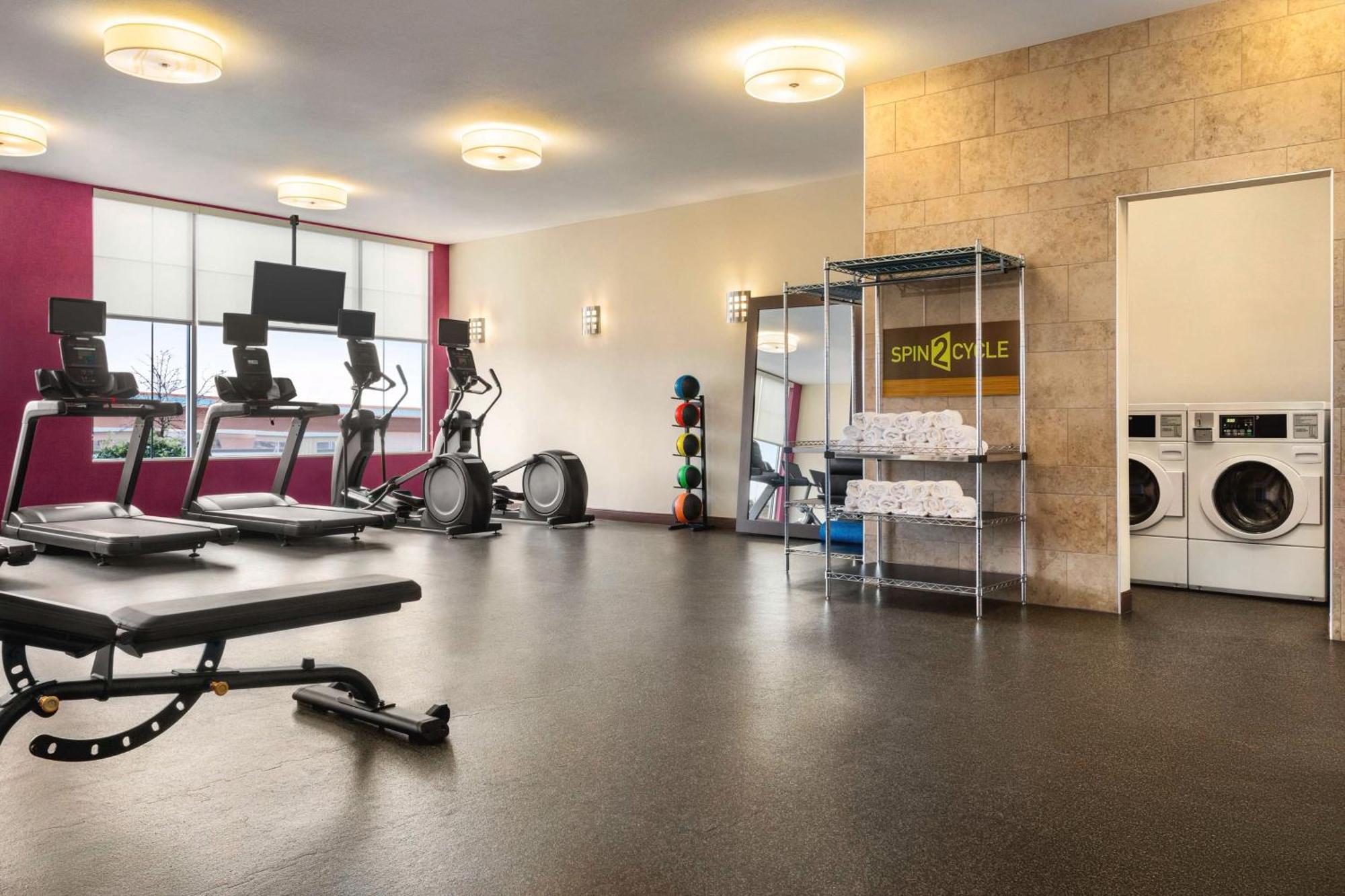 Home2 Suites By Hilton Albuquerque Downtown/University Екстер'єр фото