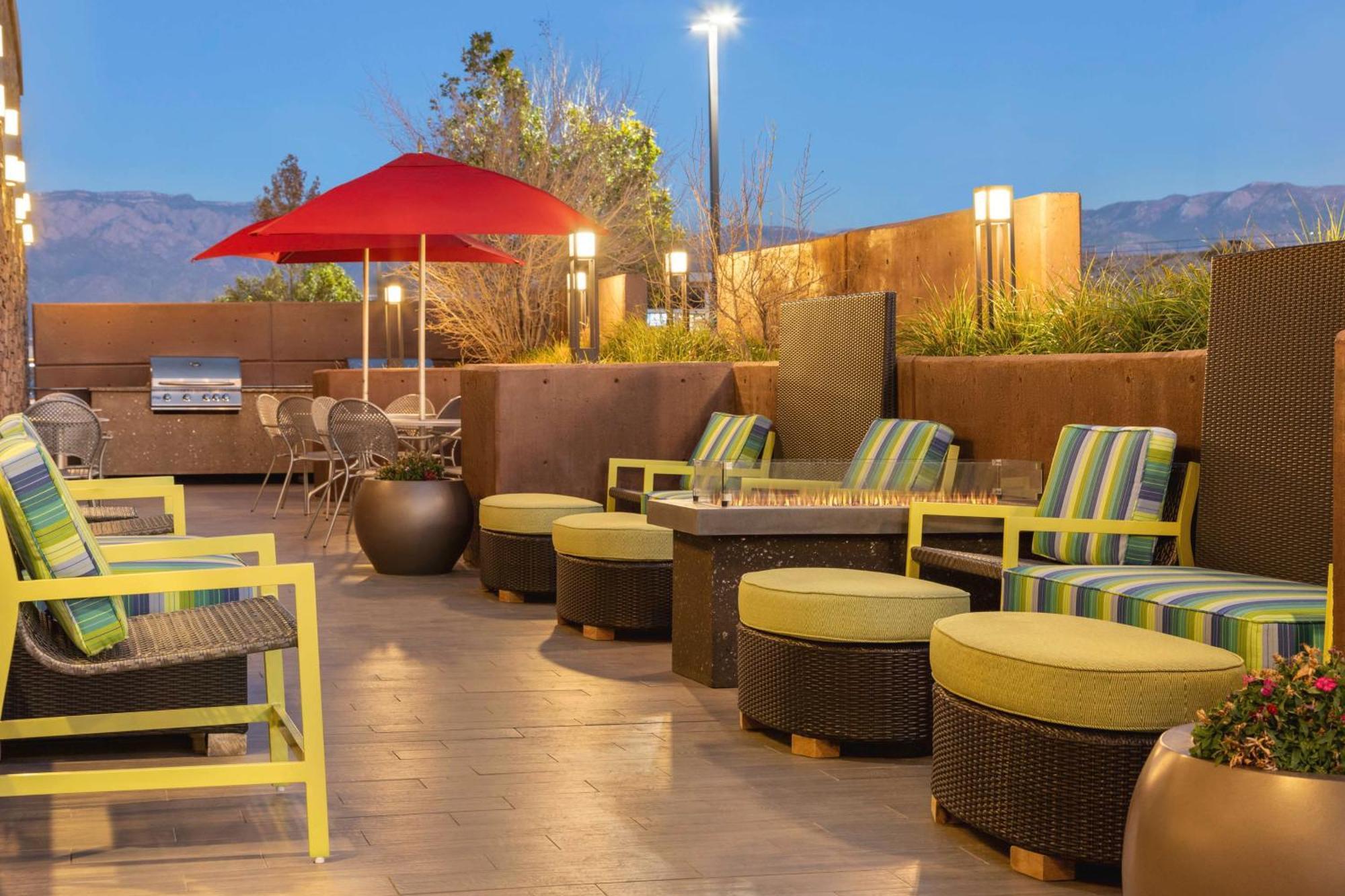Home2 Suites By Hilton Albuquerque Downtown/University Екстер'єр фото